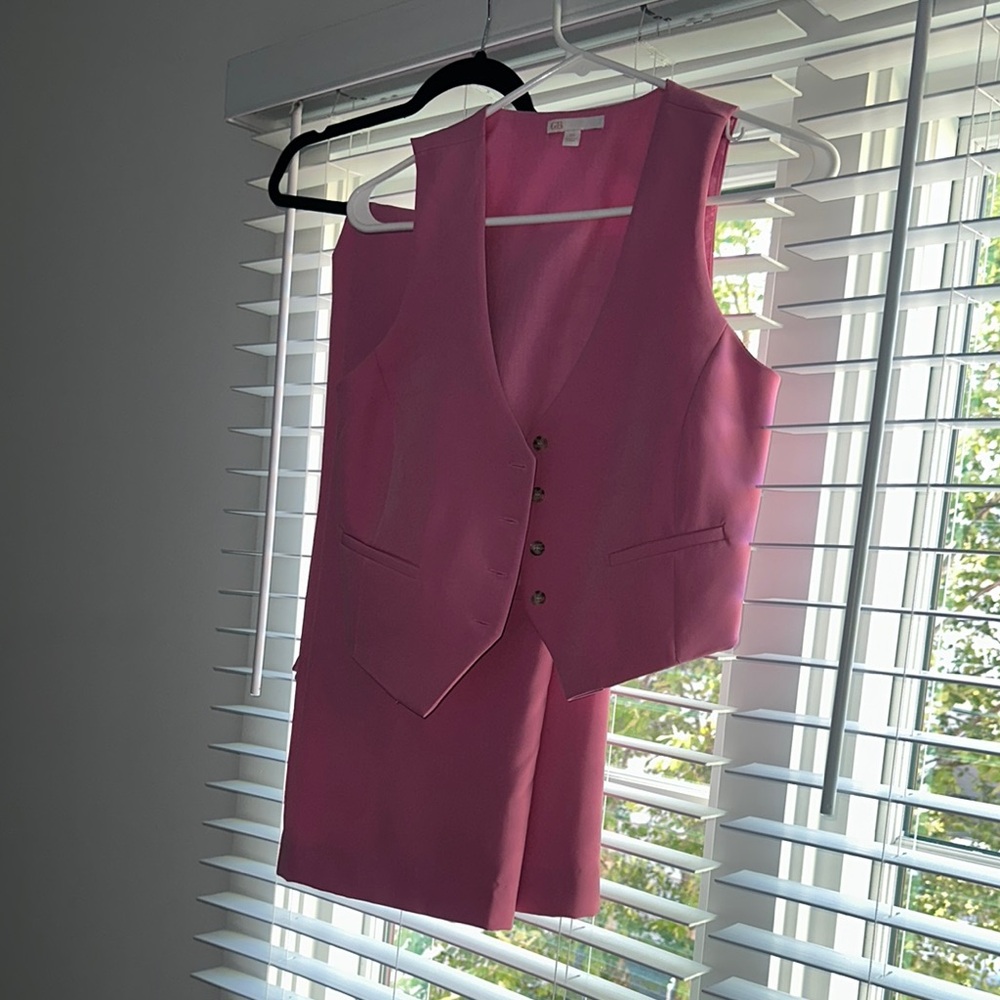 Pink Sleeveless Vest and Skirt Set